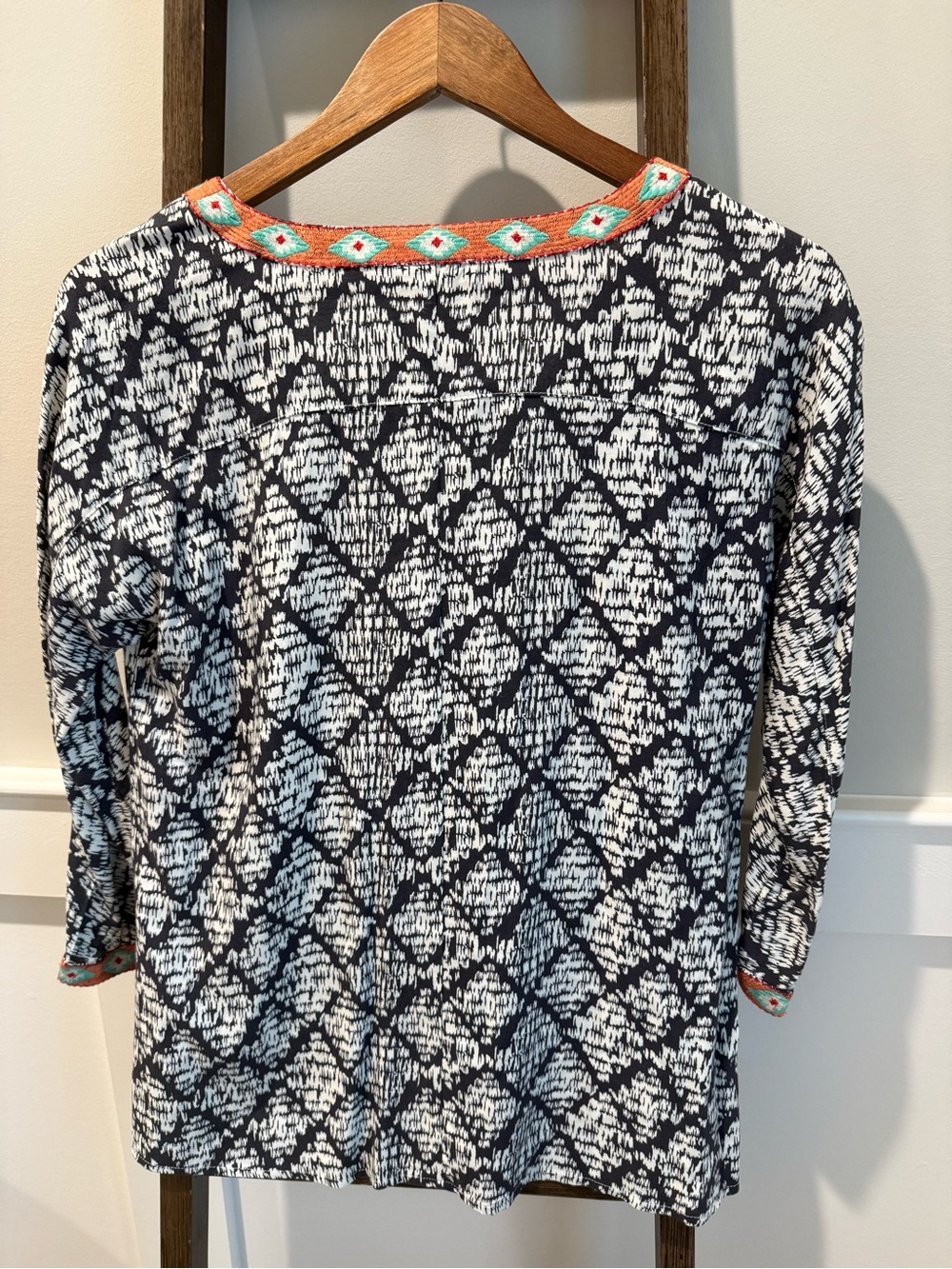 THML Black & White Printed Tunic with Coral & Turquoise Trim - Picture 4 of 6